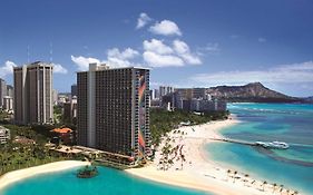 Hilton Hawaiian Village Waikiki Beach